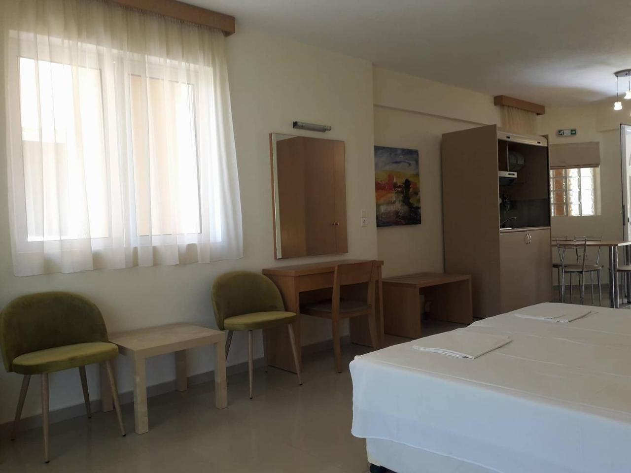 Aparthotel Alex House Zacharo Exterior foto