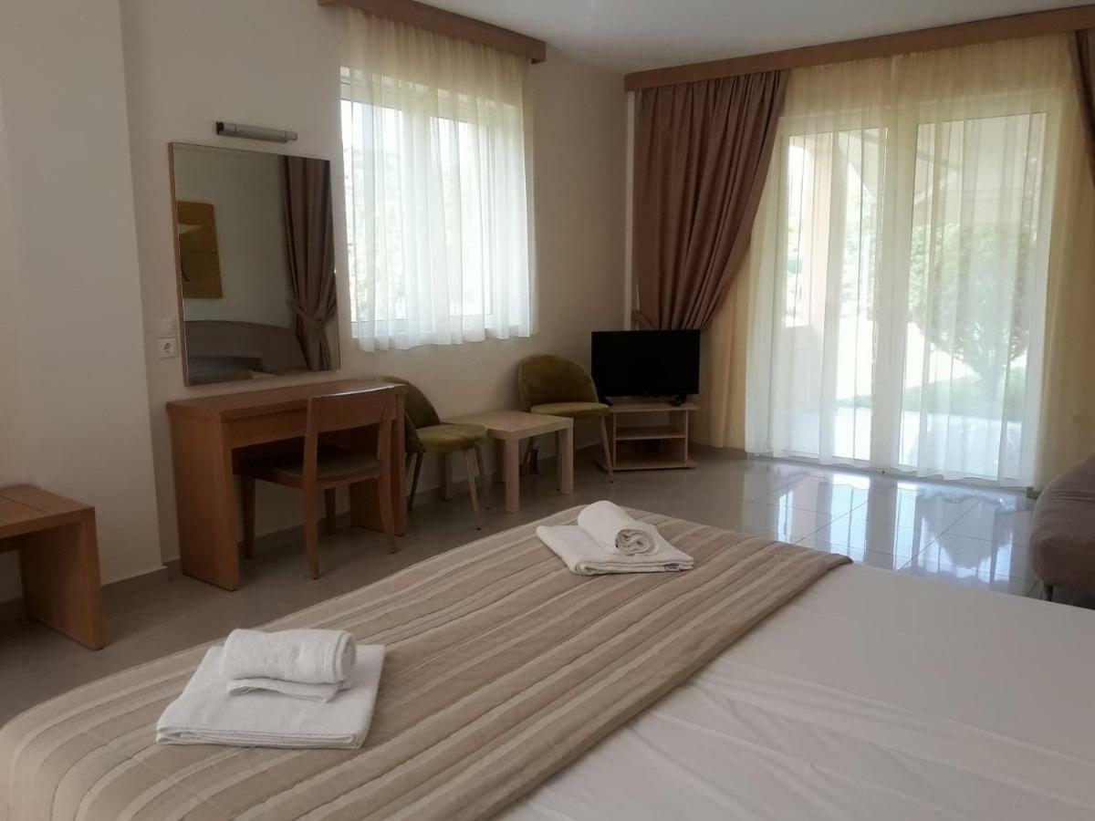 Aparthotel Alex House Zacharo Exterior foto